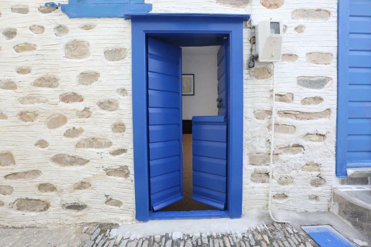 Le Petit Chateau Ano Syros Exterior foto